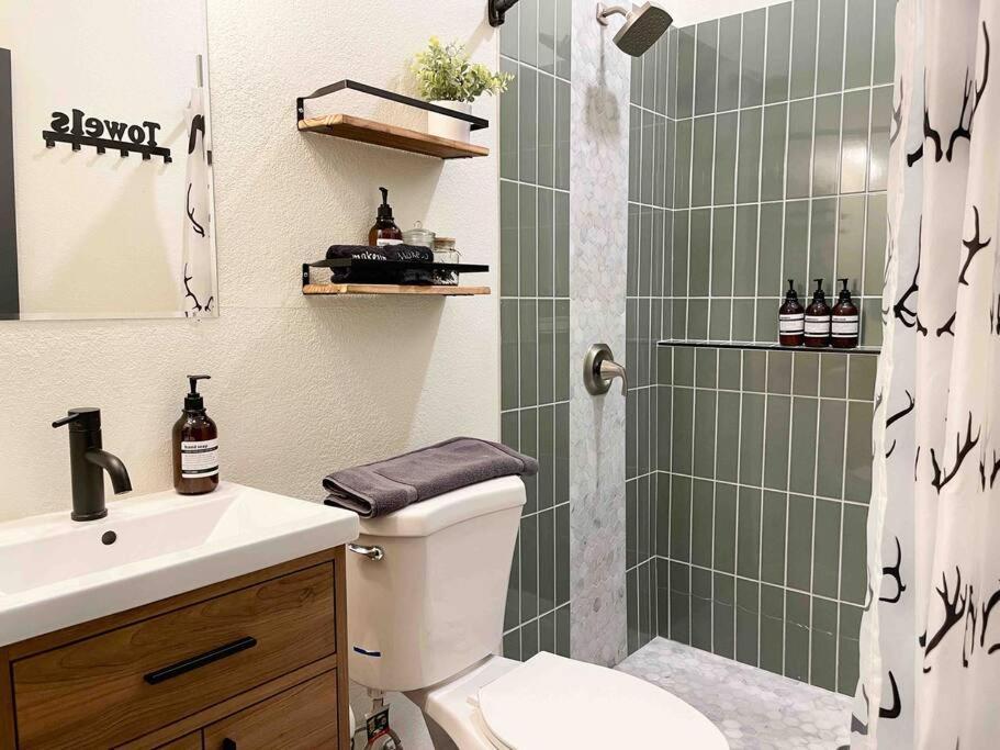 Walk To Gc Train Depot And Route 66, King Beds, Game Room, Bbq, Firepit Williams Exterior foto